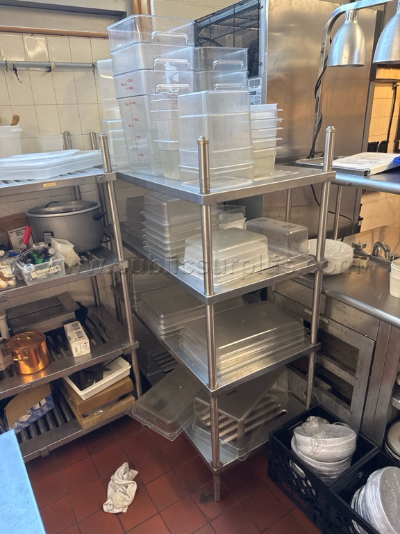 3 Storage Shelves - Lot 16 — photo 1