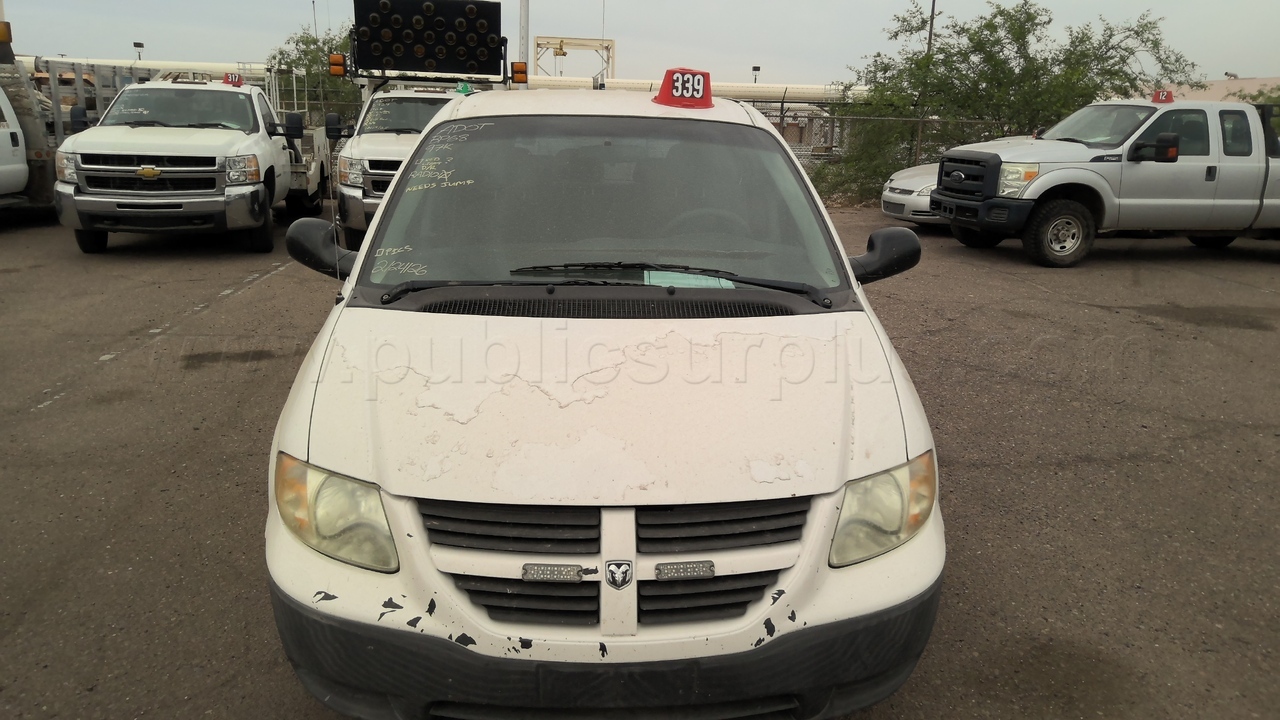 ADOT - BP68 - 2006 DODGE CARAVAN VAN 1/2 TON 7 PASS — photo 1