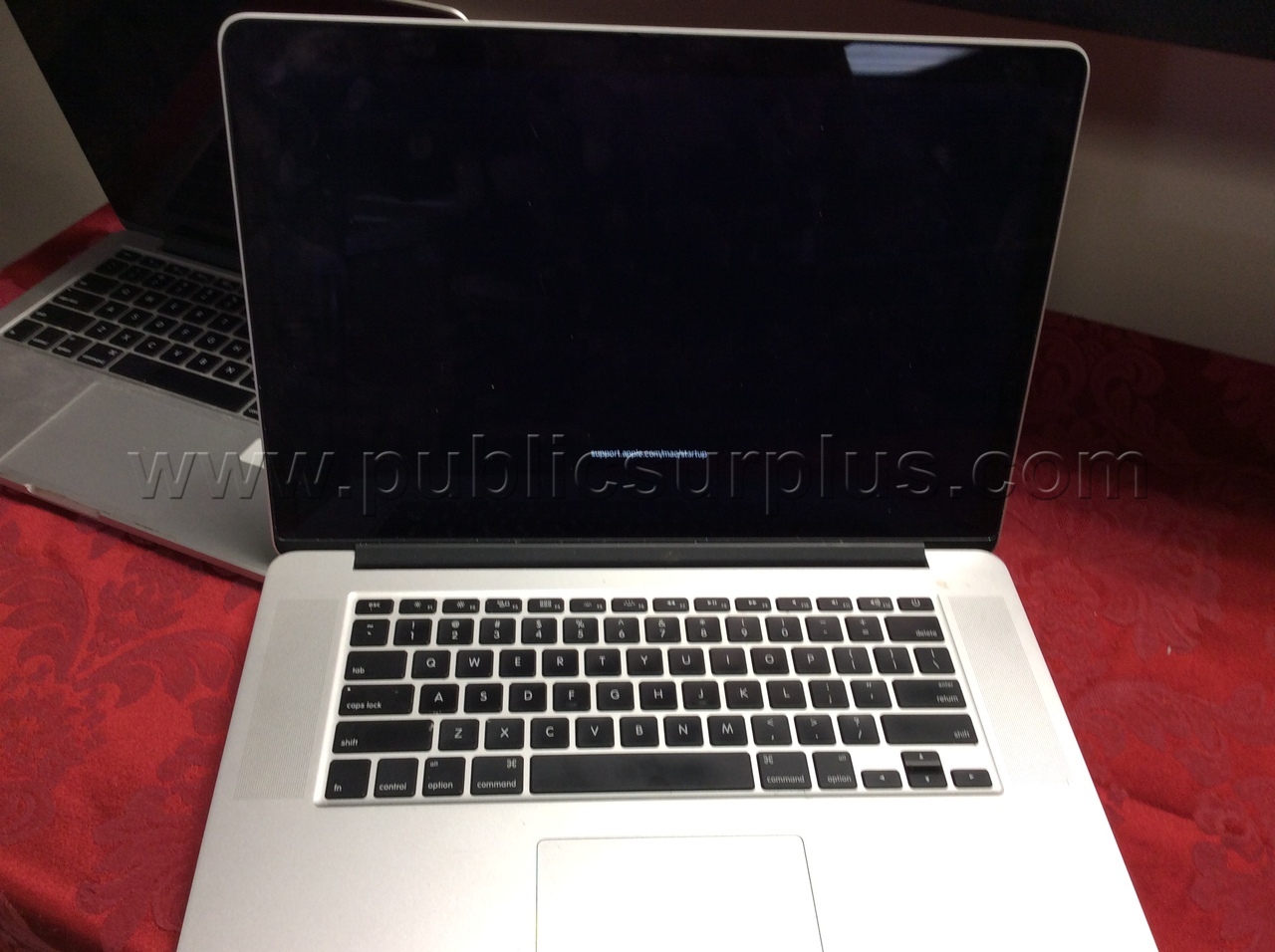 ONE APPLE MACBOOK   - SOLD AS IS - 459 — photo 1