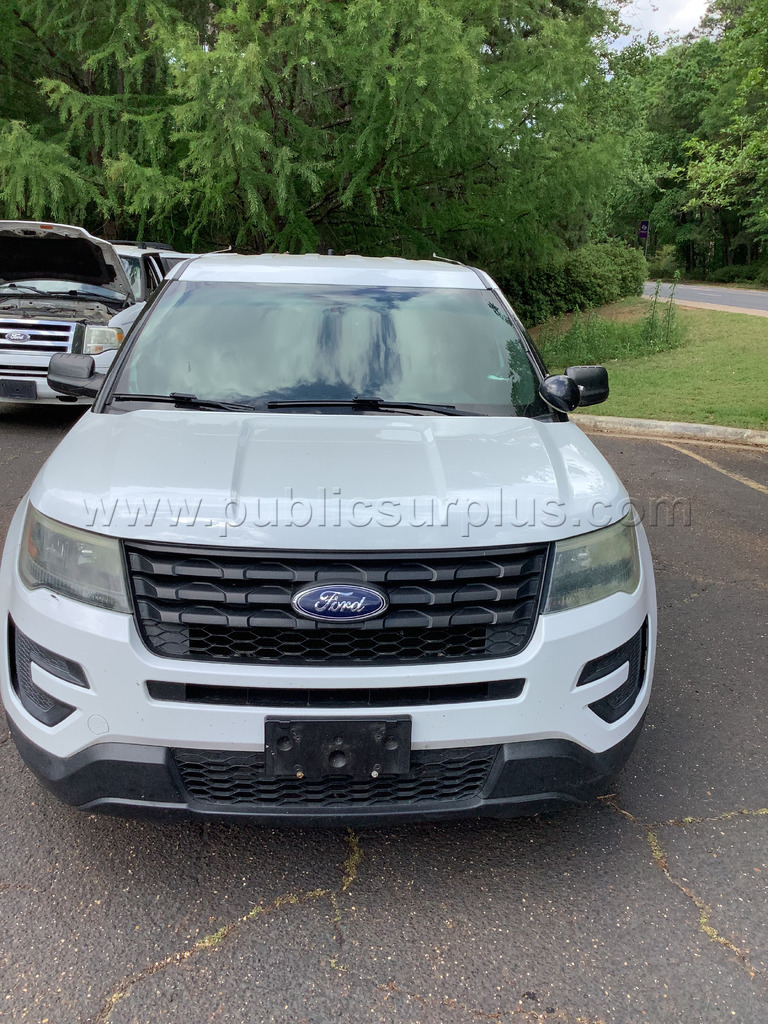 Police - Ford Explorer — photo 1