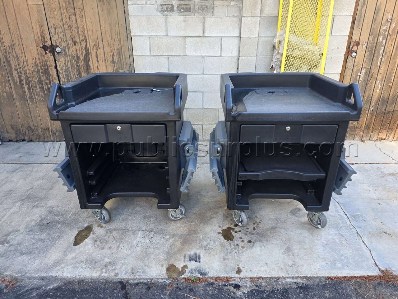 #1 Cambro VCSHD110 Black Versa Cash Register Cart — photo 1