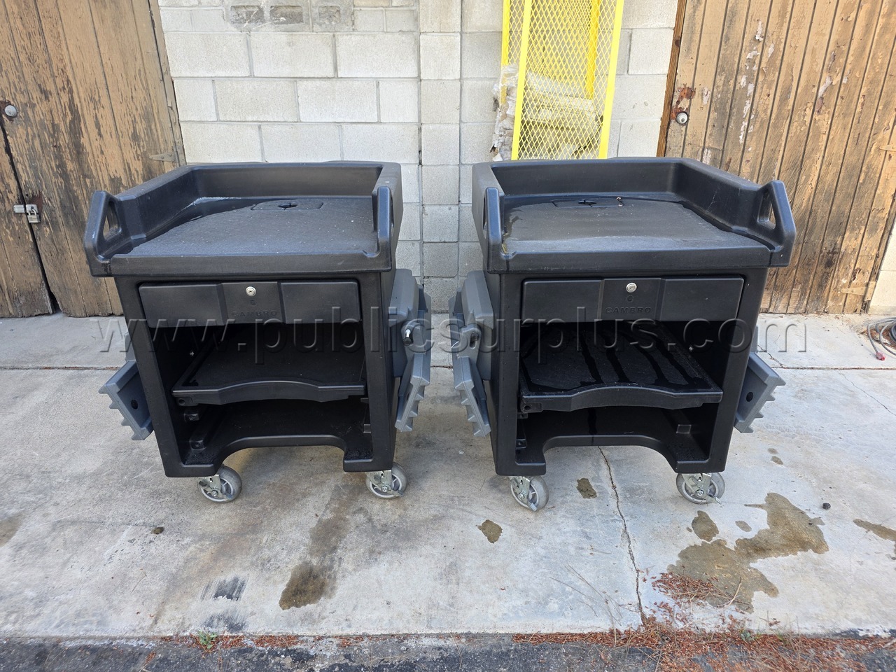 #2 Cambro VCSHD110 Black Versa Cash Register Cart — photo 1