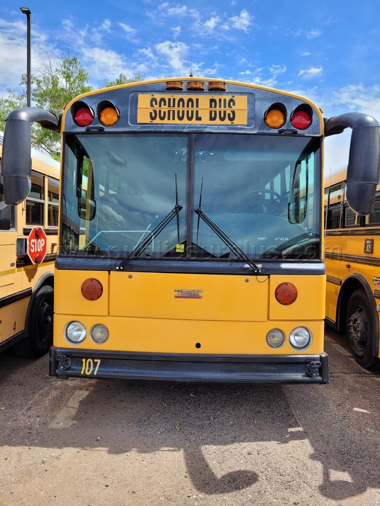 #107   2009 THOMAS 84-PAX — photo 1