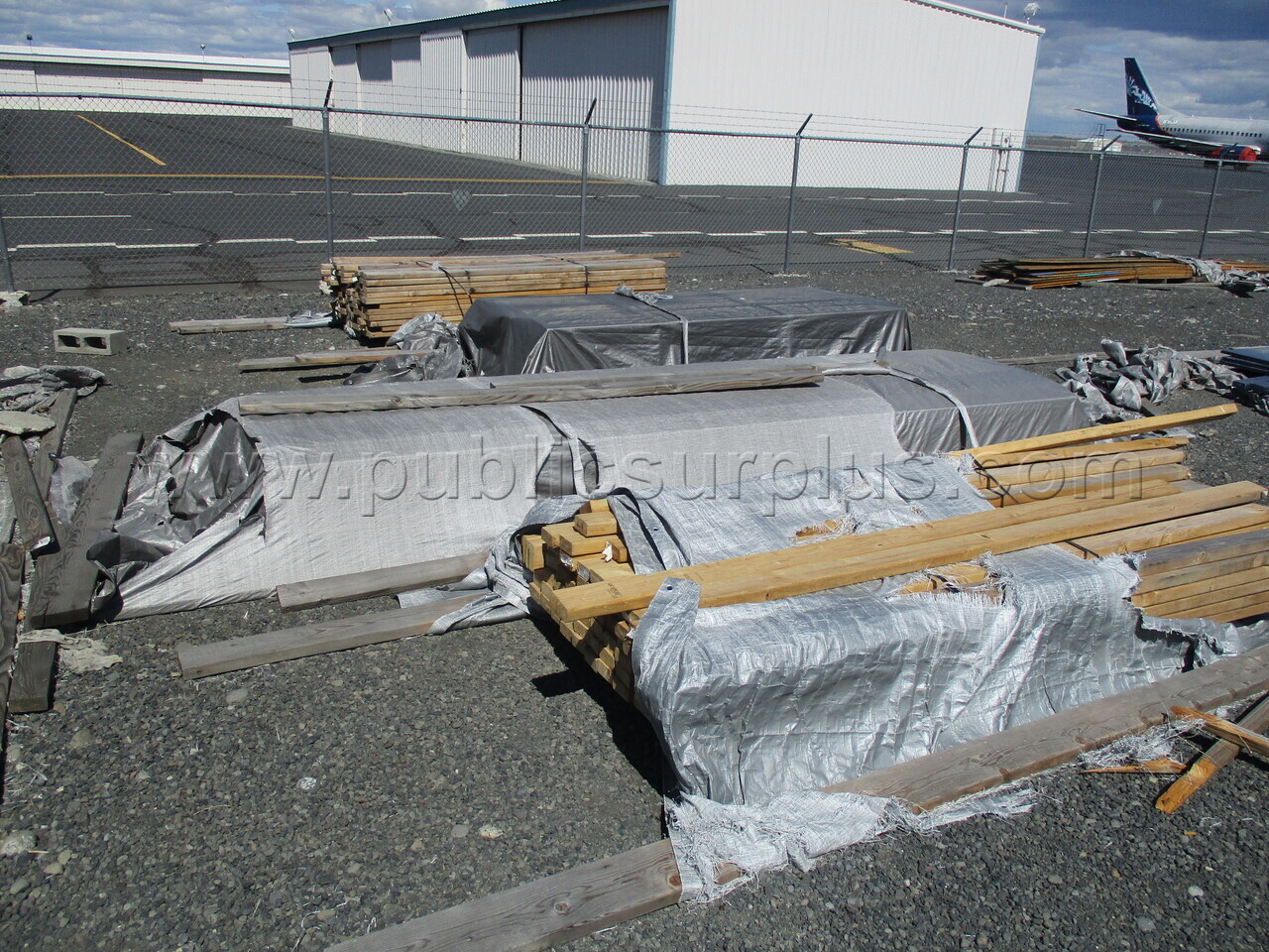 3 stacks of 2x4x8' Lumber — photo 1