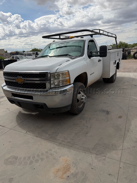 2013 Chevy 3500HD 4WD 14104 — photo 1