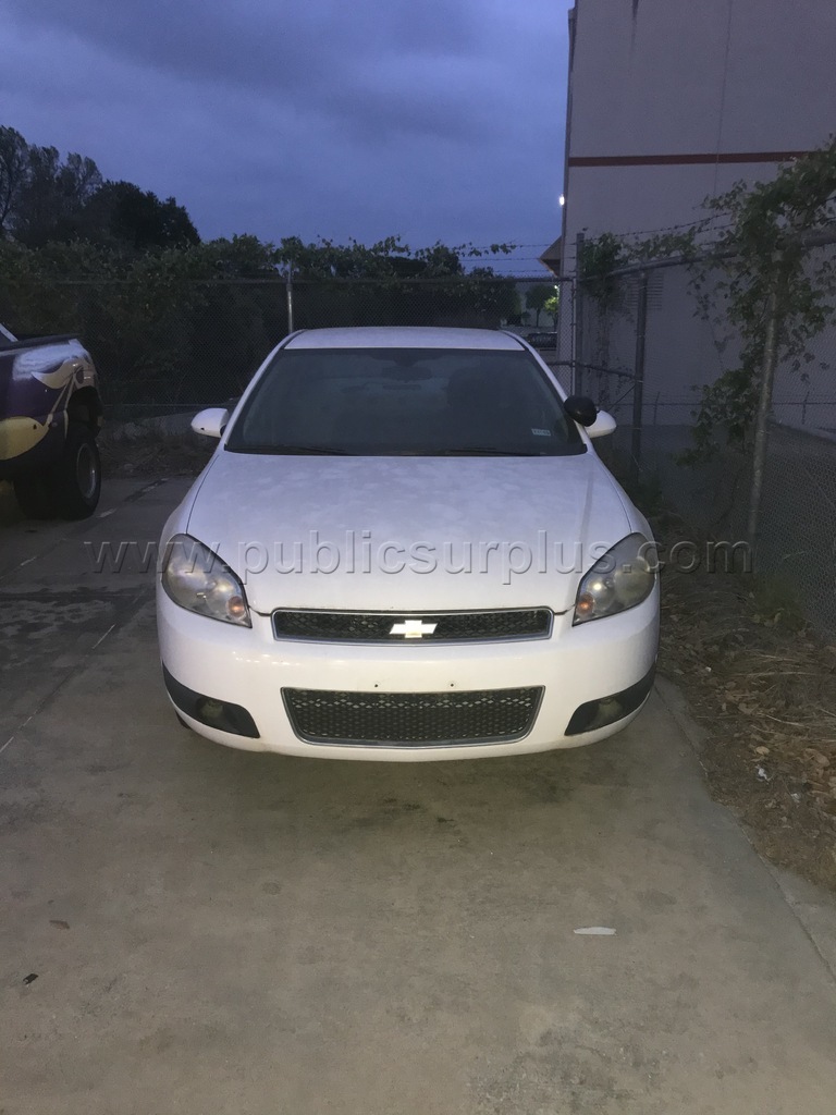 2013 Chevy Impala — photo 1