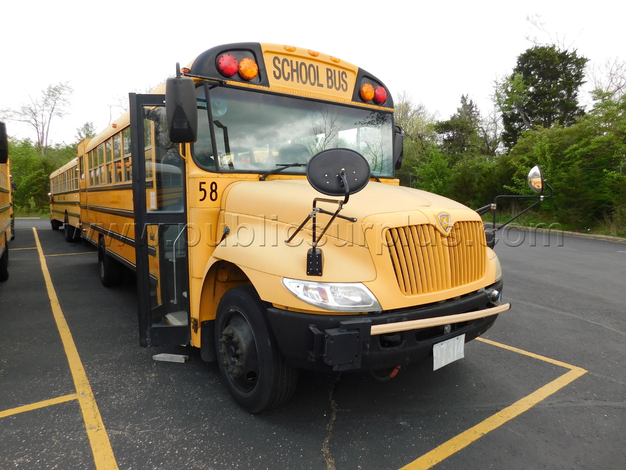 2005 International School Bus with wheelchair lift #58 — photo 1