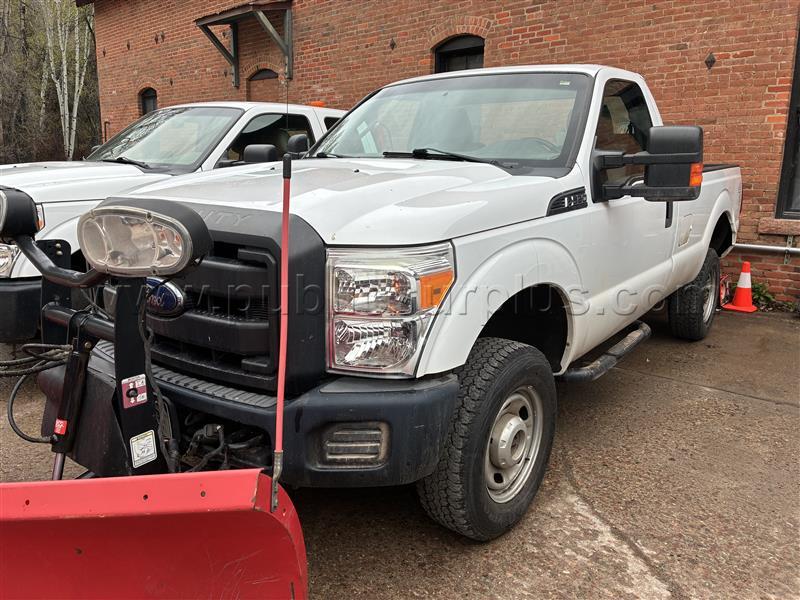 2015 Ford F250 w/Plow — photo 1