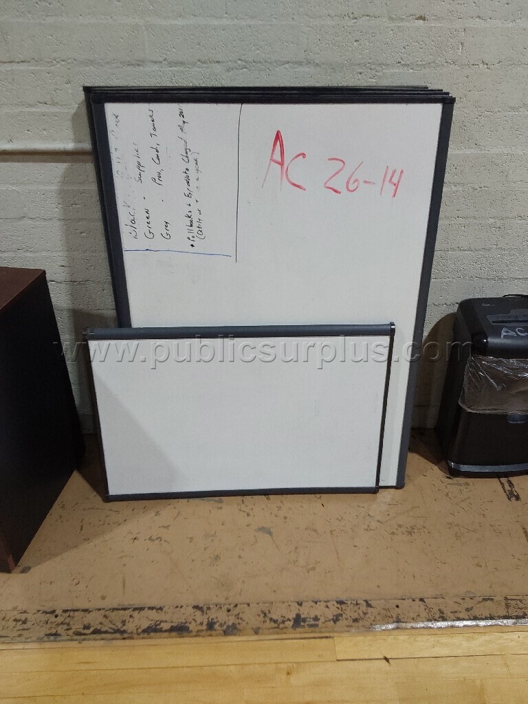 6 white boards — photo 1