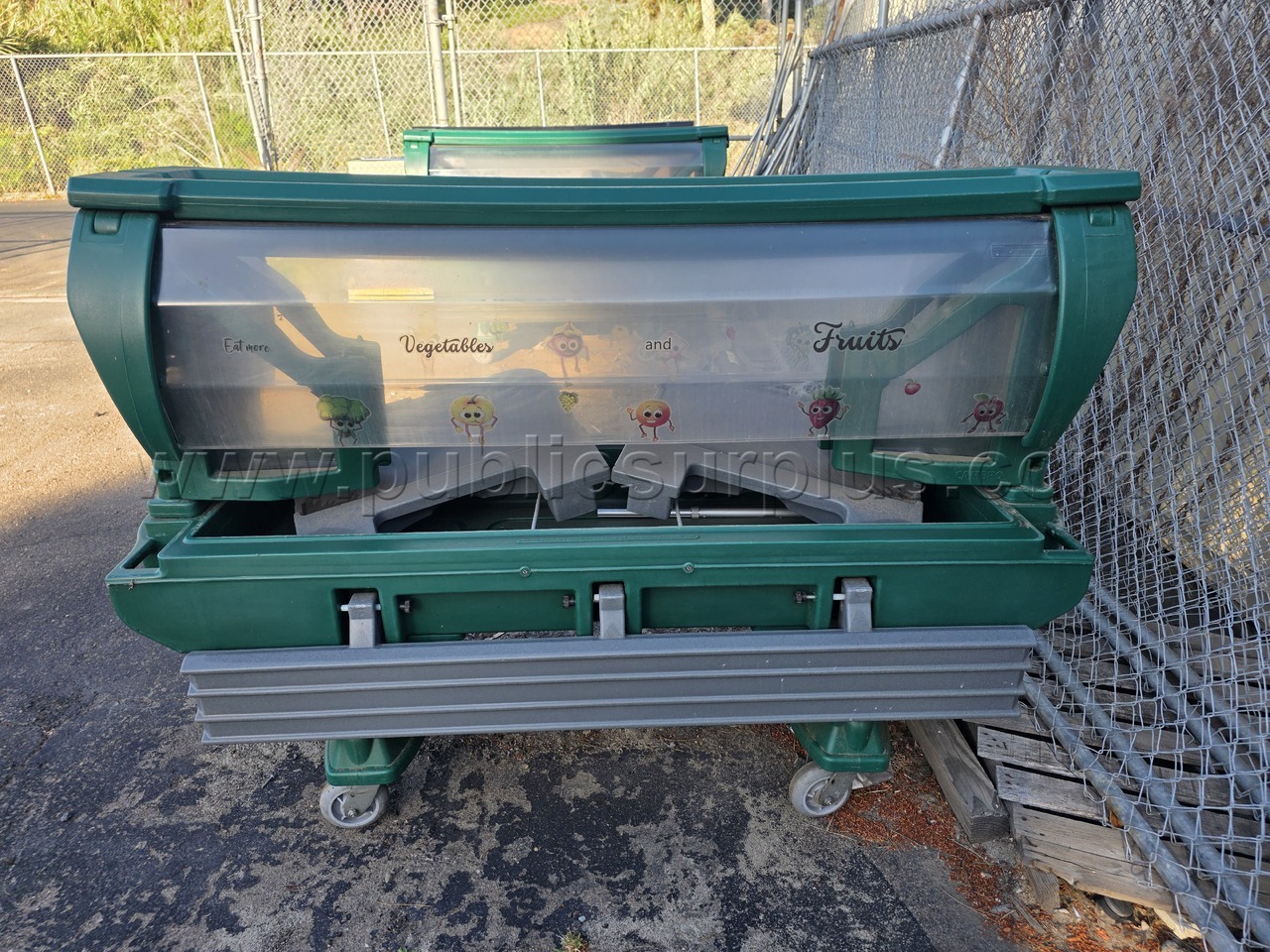 #3 Cambro VBRLHD6519 Cold Pan Serving Counter — photo 1