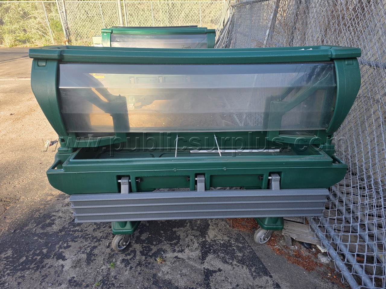 #4 Cambro VBRLHD6519 Cold Pan Serving Counter — photo 1