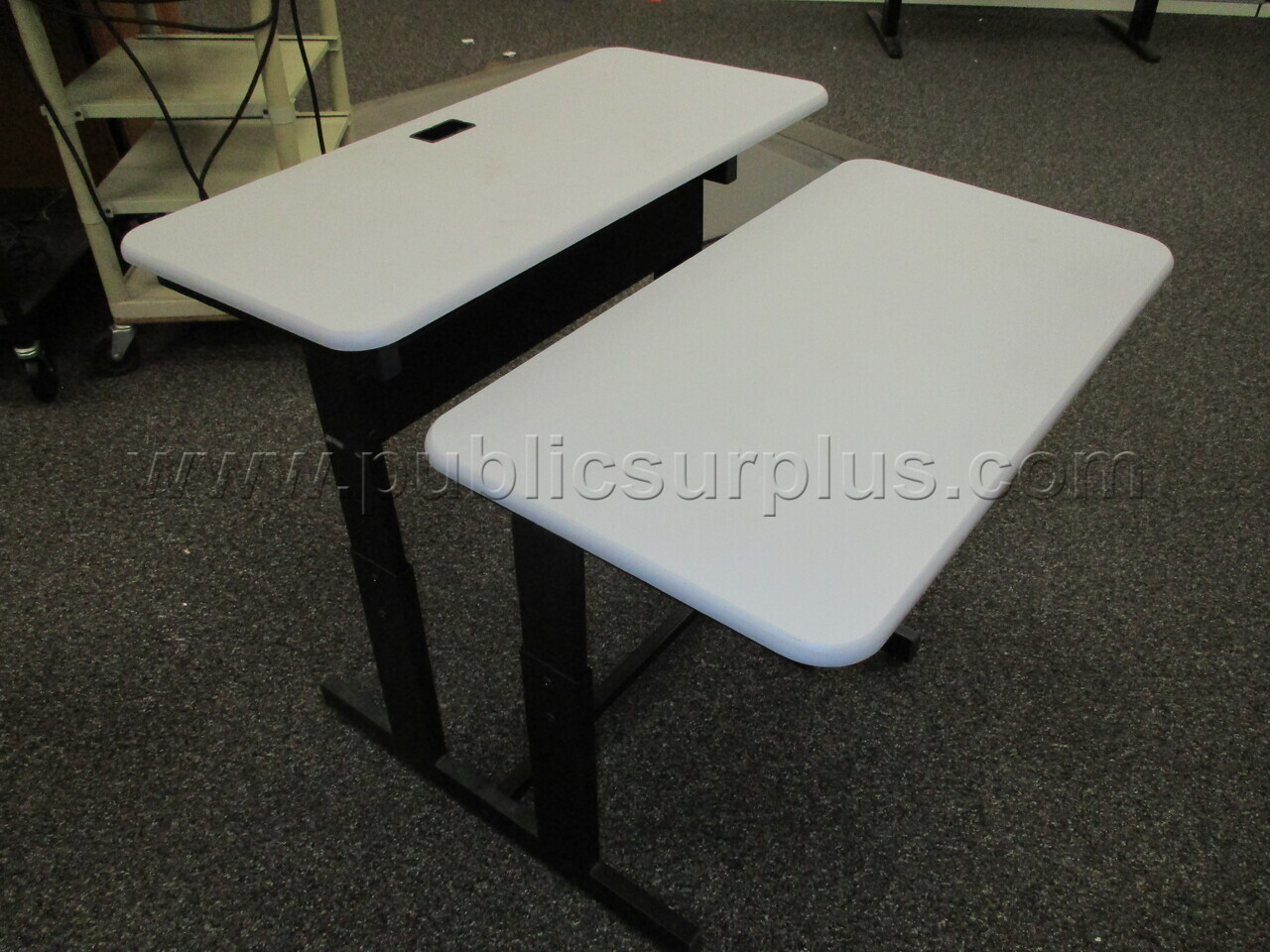 Lot of 42 Computer Station Tables — photo 1