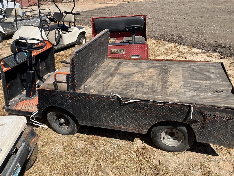 Golf Cart — photo 1