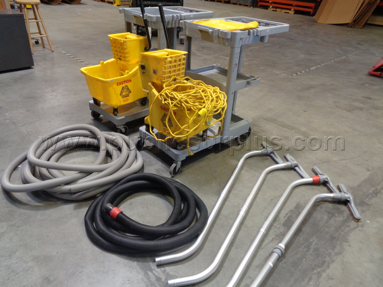101/13304- Janitorial Carts *No Shipping* — photo 1