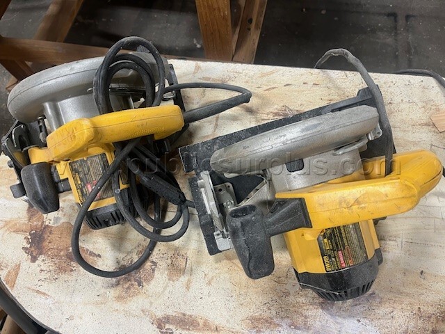 Lot 1 Dewalt Tools — photo 1