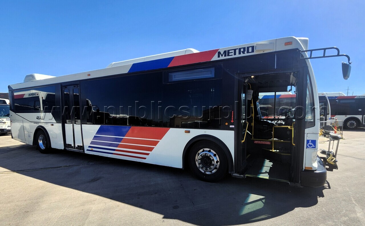 2010 Orion VII Hybrid Bus (Unit 4644) — photo 1