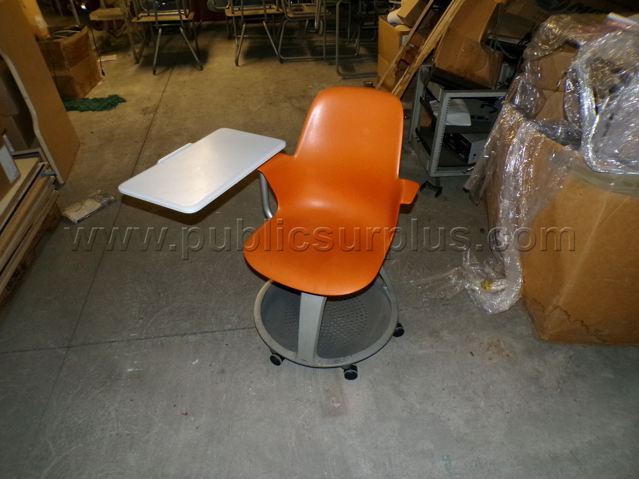 Student Desk — photo 1