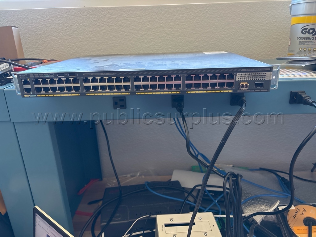 Cisco Catalyst 2960-X - 48-Port PoE+ Network Switch — photo 1
