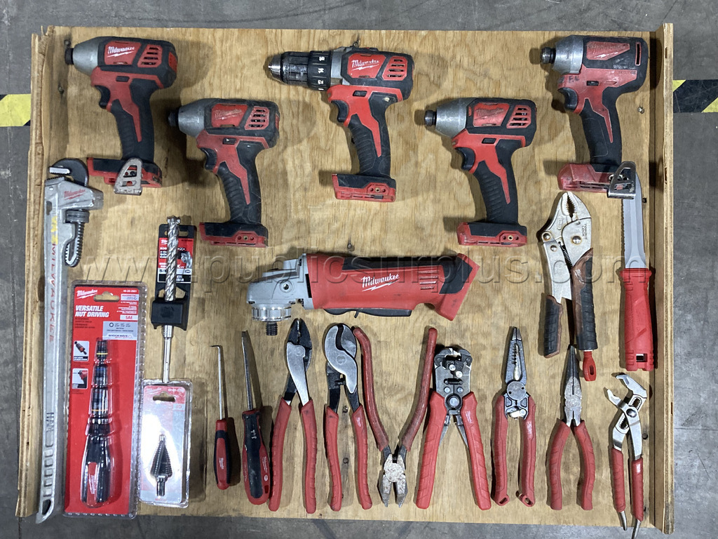 Milwaukee Tools /JB — photo 1