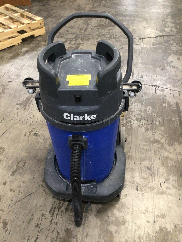 Wet Vacuum — photo 1