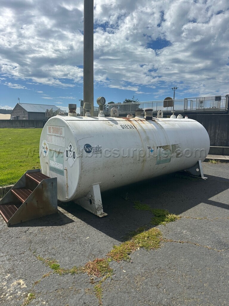 500 gallon fuel tank — photo 1