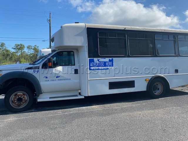 2015 FORD F550 — photo 1