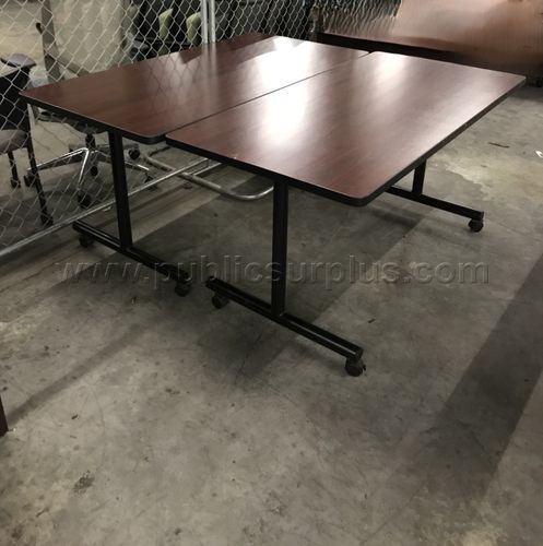 Tables and Chairs (219120 NB) — photo 1