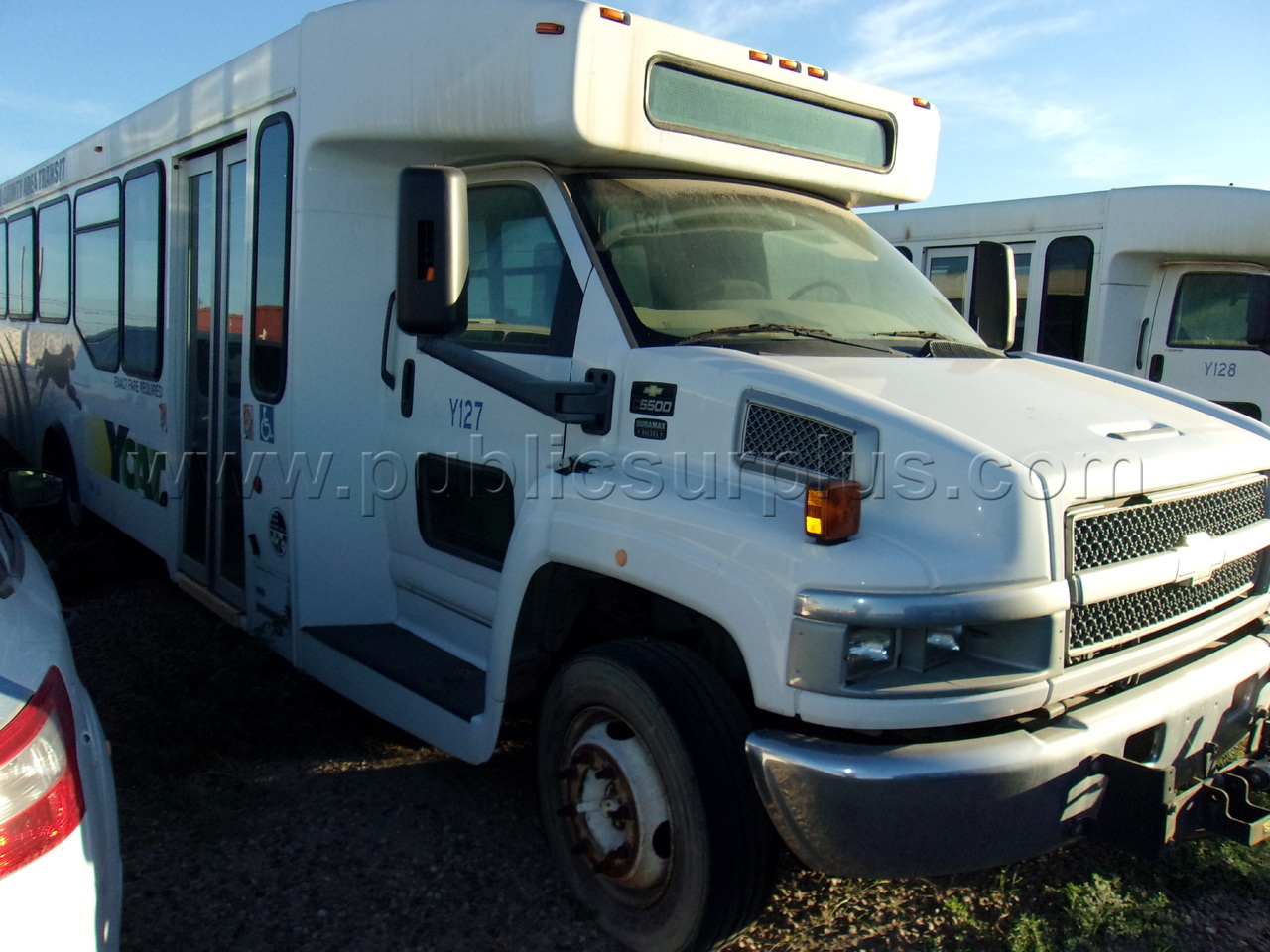 2010 Chevrolet C5500 — photo 1