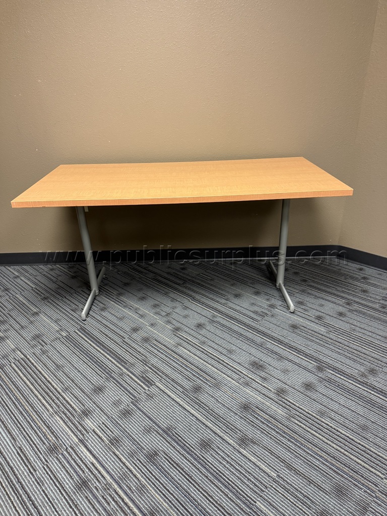 Work table — photo 1