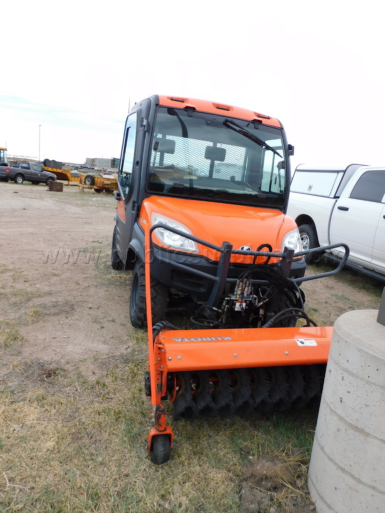 KUBOTA RTV1100 UTILITY VEHICLE — photo 1