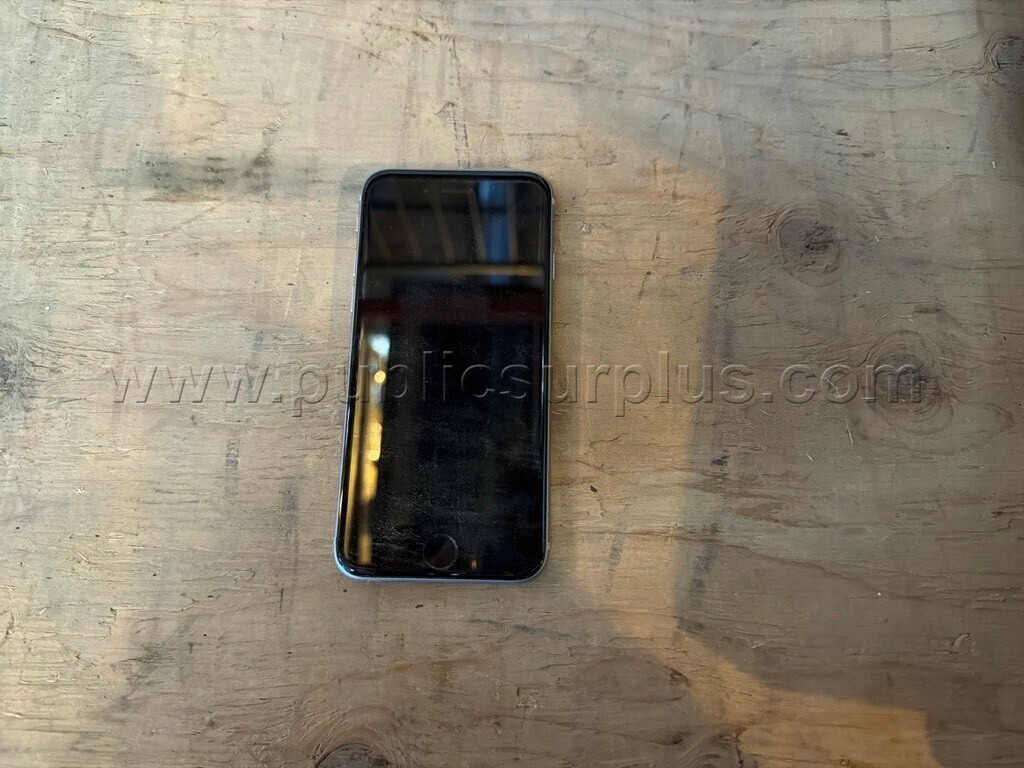 Apple iPhone A1688 — photo 1