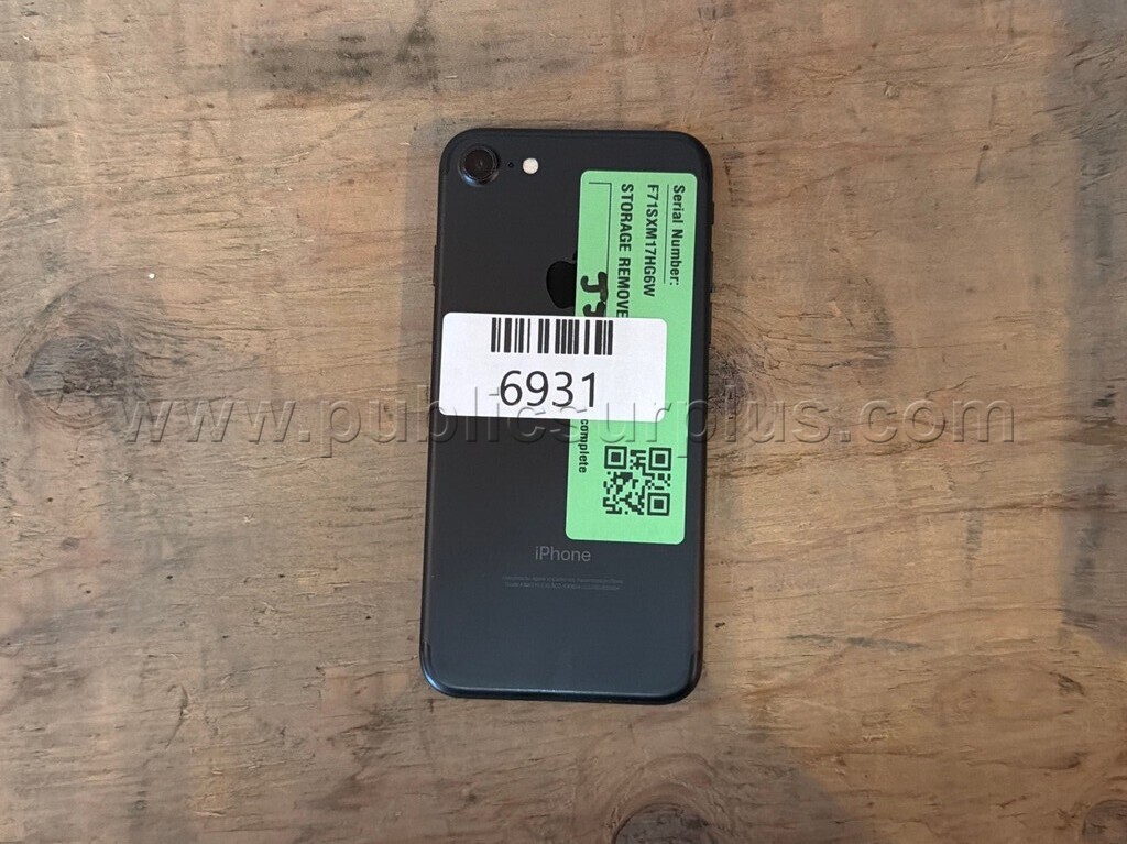 Apple iPhone A1660 — photo 1