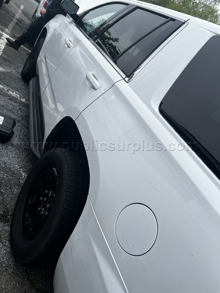 2018 CHEVY TAHOE 4x2 4DR SUV — photo 1