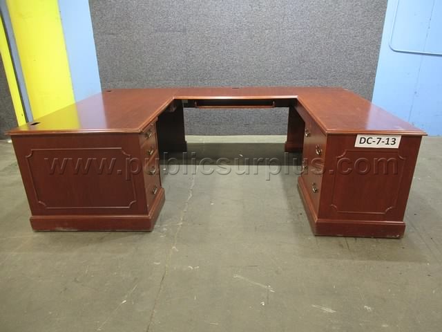 U-SHAPED DESK * DC-7-13 (R41A) — photo 1