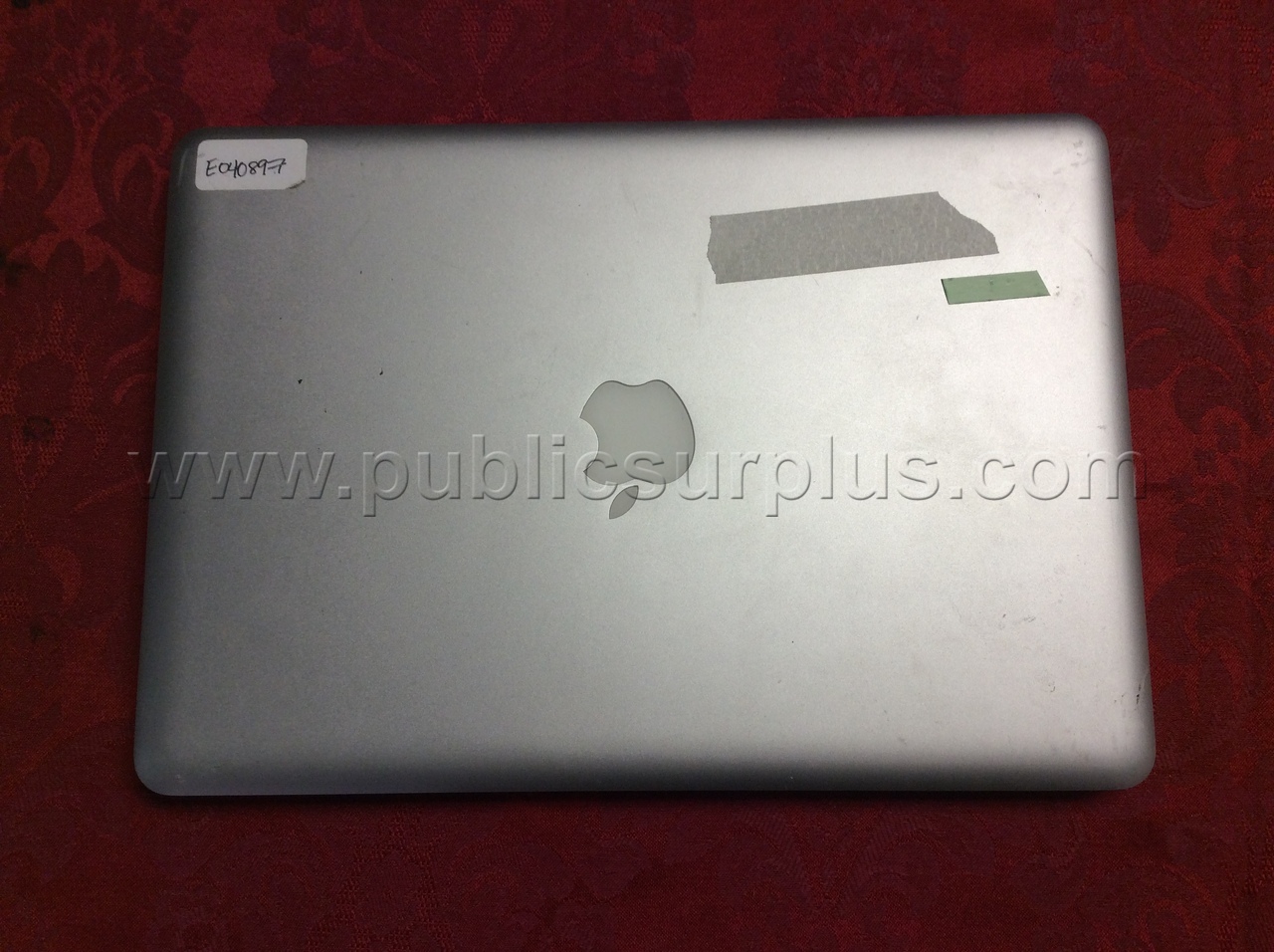 ONE MACBOOK LAPTOP - SOLD AS IS - 479 — photo 1