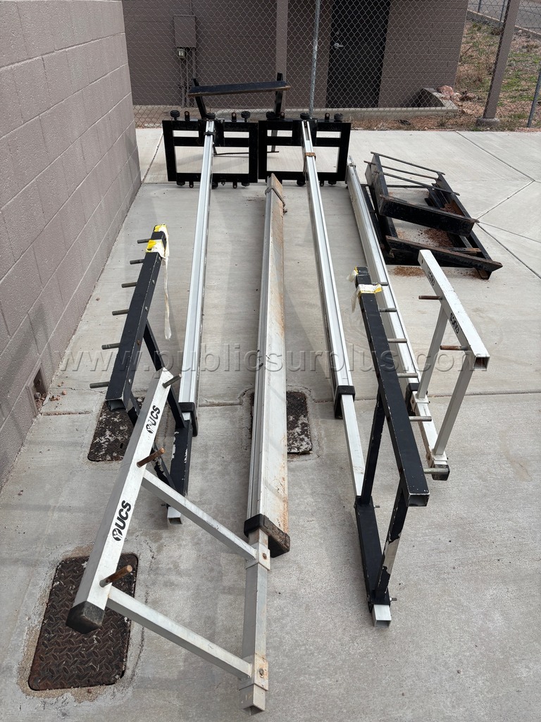 Nelco & UCS Pole Vault Standards — photo 1