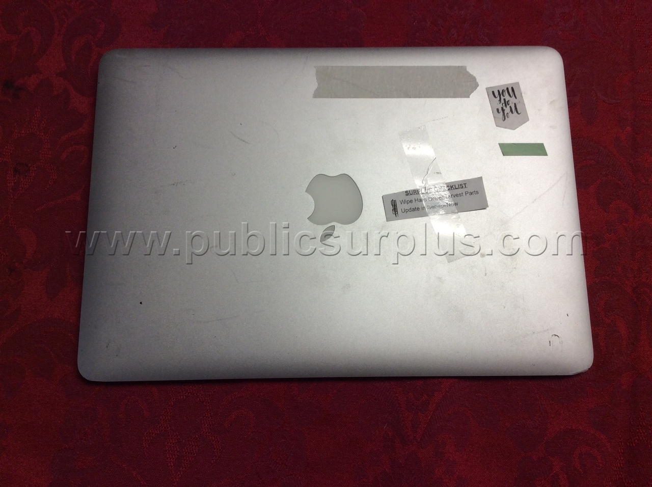 ONE MACBOOK LAPTOP - SOLD AS IS - 480 — photo 1