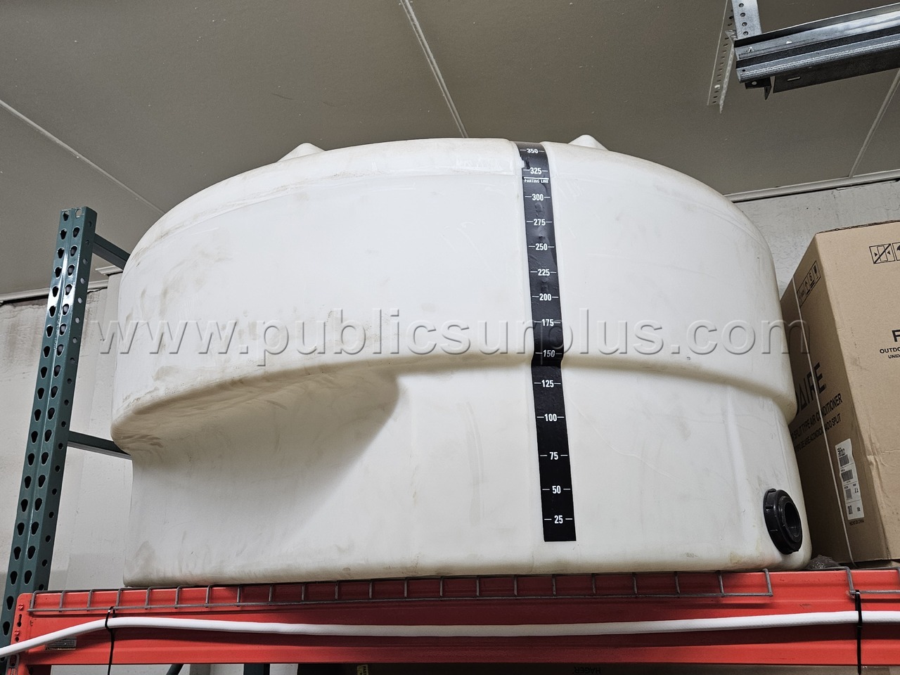 400 Gallon Water Tank — photo 1