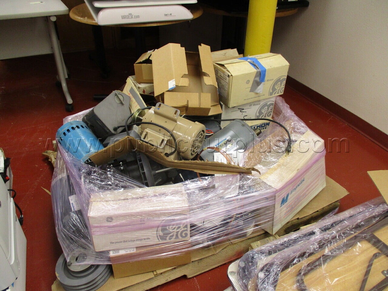 Pallet #47  Misc. Electrical motors & supplies — photo 1