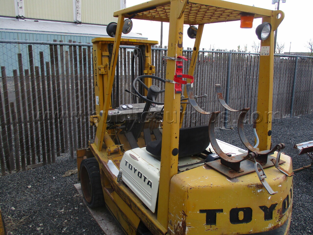 Fork Lift - Toyota Model #42-4FGC25 — photo 1