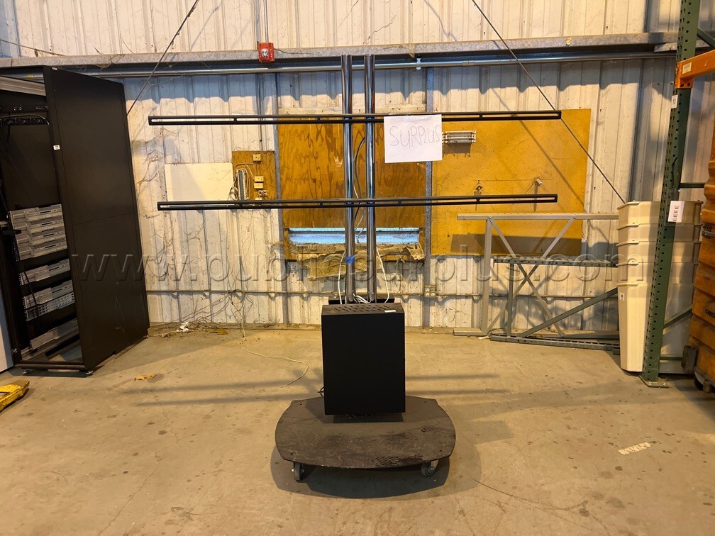 Tv Stand — photo 1