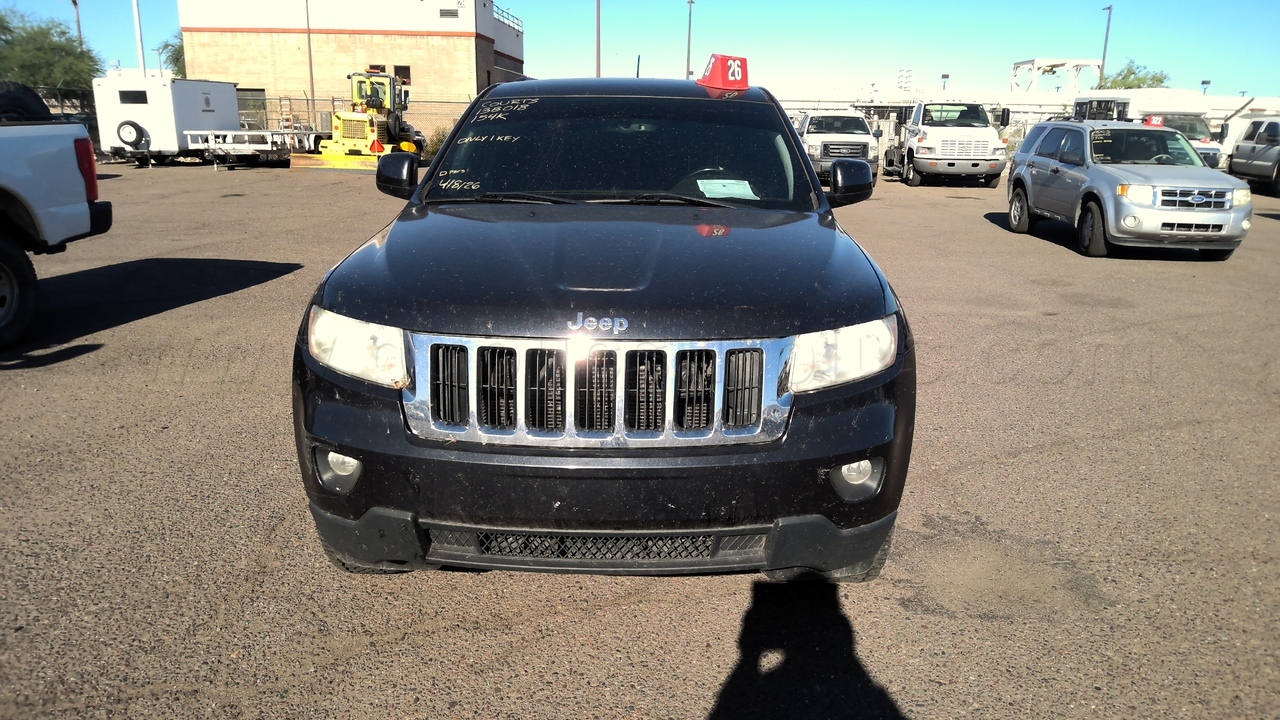COURTS - 13B018 - 2013 JEEP CHEROKEE SUV 4X4 — photo 1