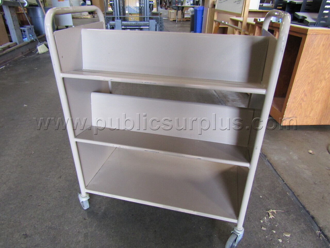 MEDIA CART #1 — photo 1