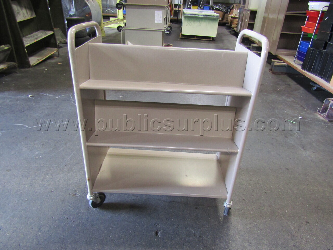 MEDIA CART #3 — photo 1