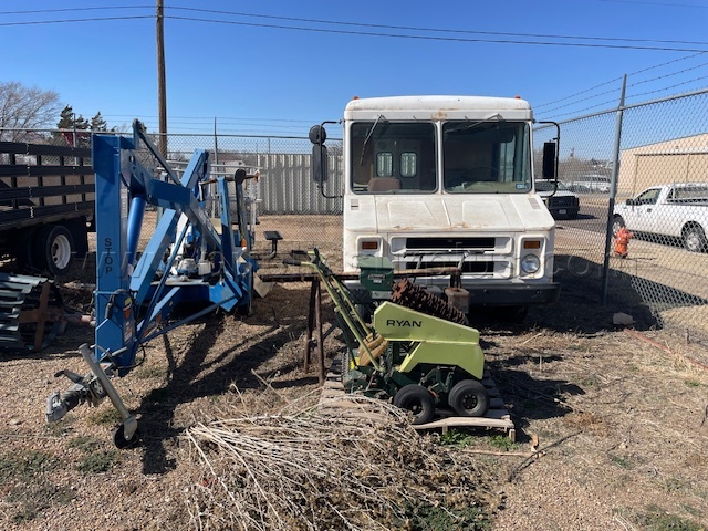 Man Lift — photo 1