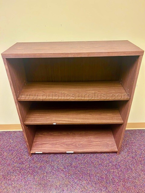 Small 3' Bookshelf — photo 1
