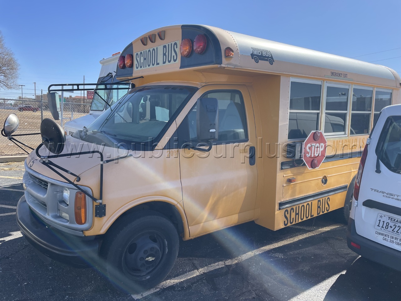 Bus - 19 passenger — photo 1