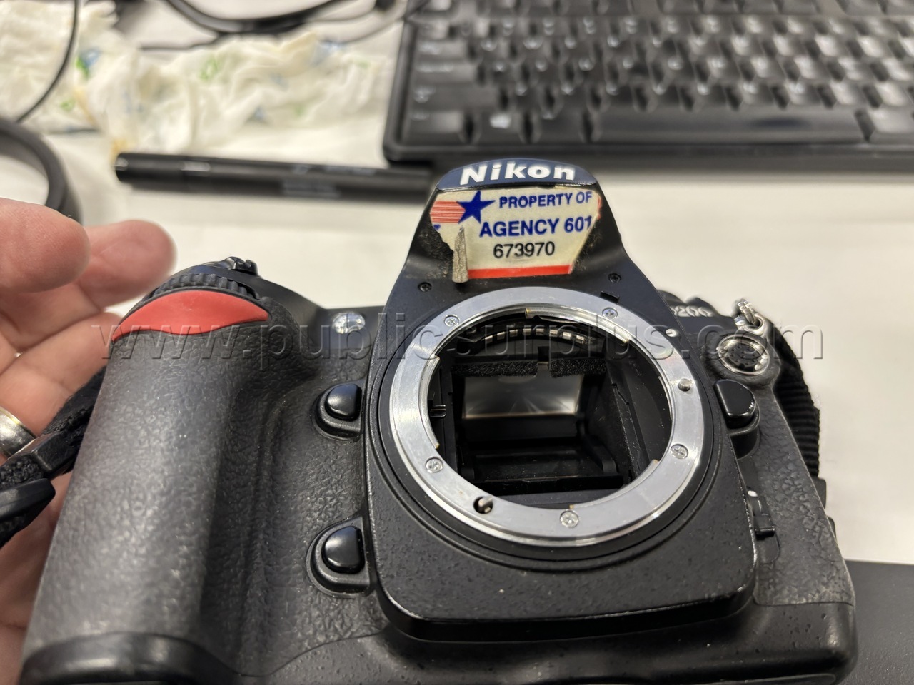 Lot 885E - Nikon Camera D200 — photo 1