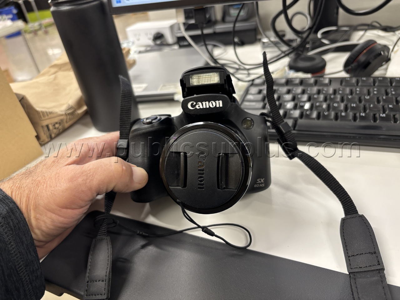 Lot 898E - Canon Camera Power Shot SX60 HS — photo 1