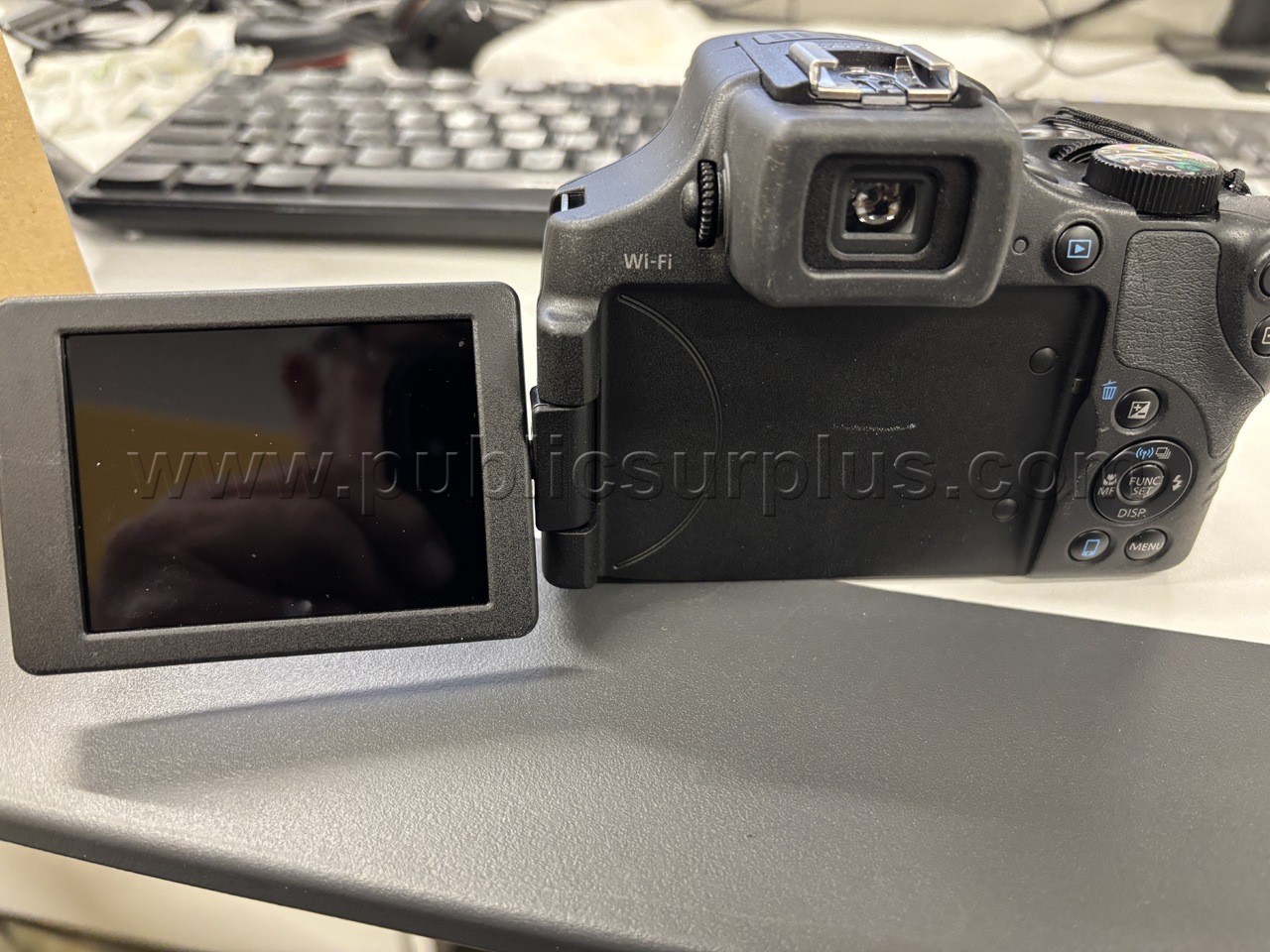 Lot 903E - Canon Camera Power Shot SX60 HS — photo 1